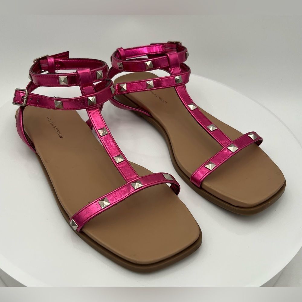 14th & Union Metallic Hot Pink Studded T-Strap Sandals